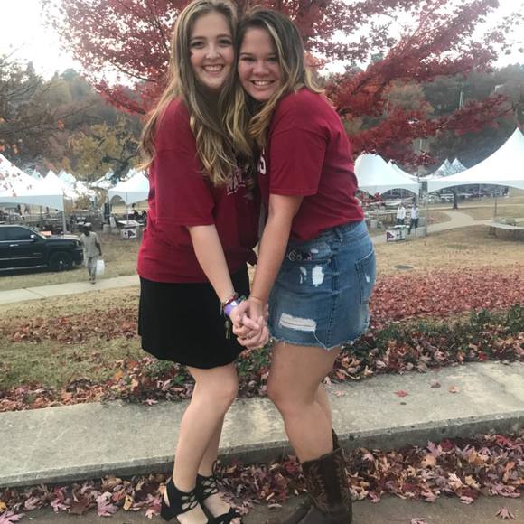 Meet your Posher, Isa - Picture 1 of 1